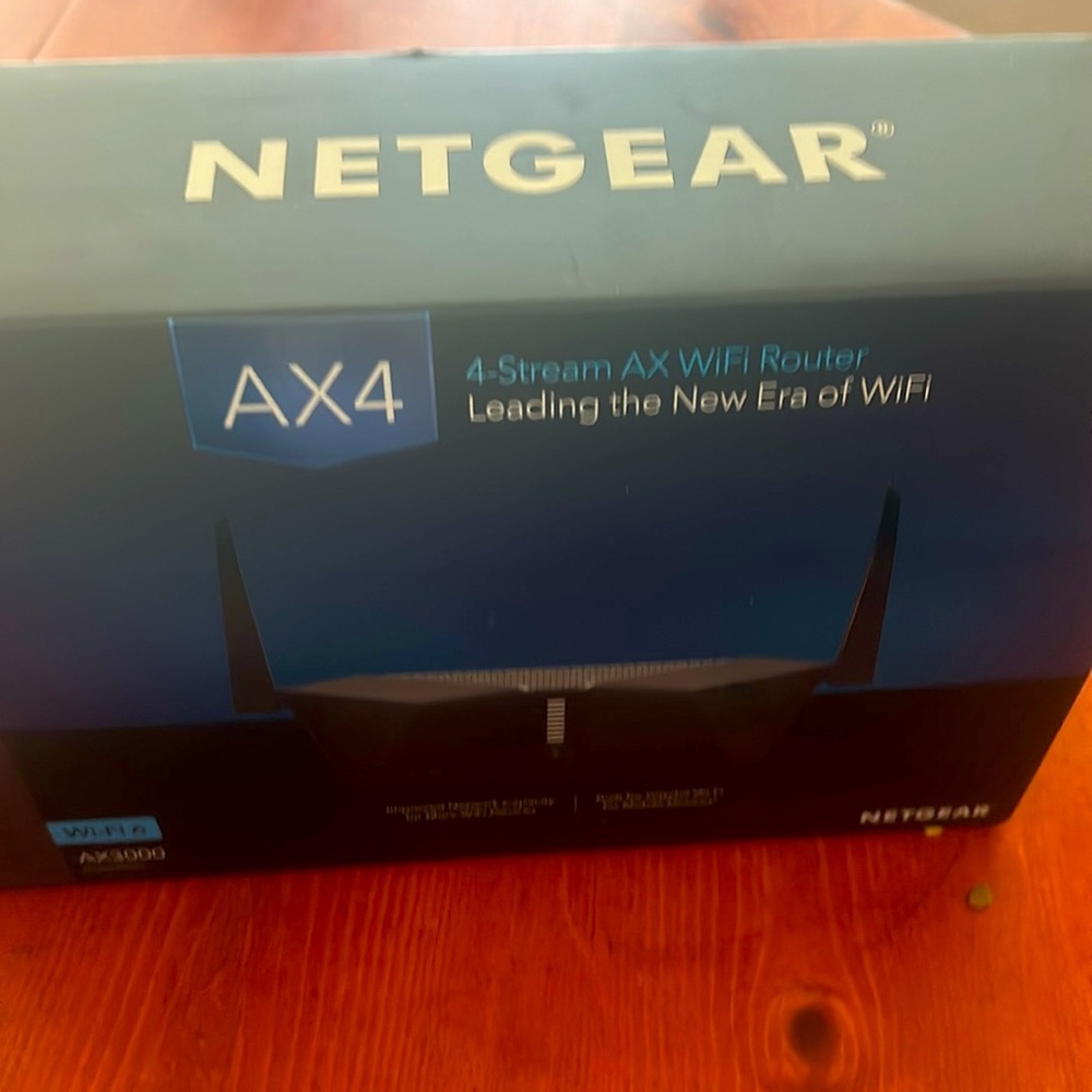NETGEAR AX4 4 StreamAX WiFi Router - Picture 4 of 4